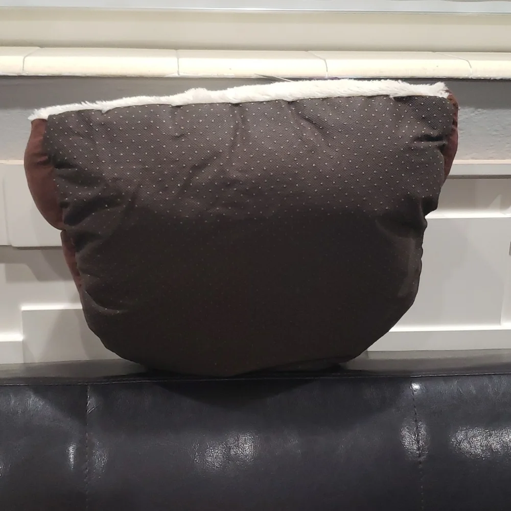 Cat bed NWT
